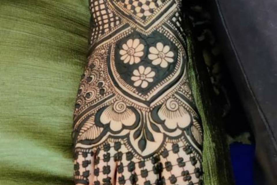 Muslim feet mehandi design