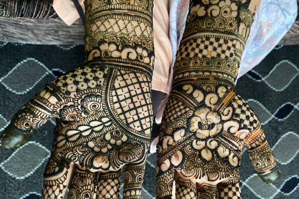 Guest mehandi front