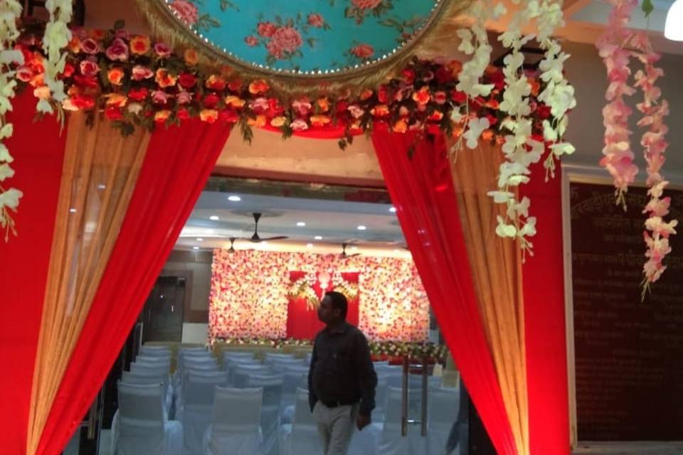 Entrance decor