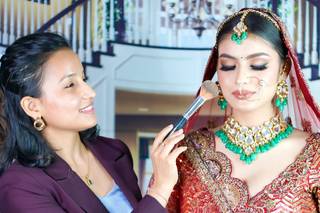 Shikha Kashyap Makeup Educator