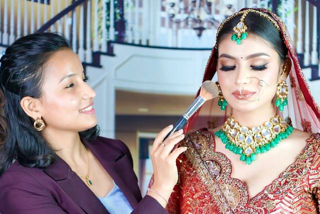 Shikha Kashyap Makeup Educator