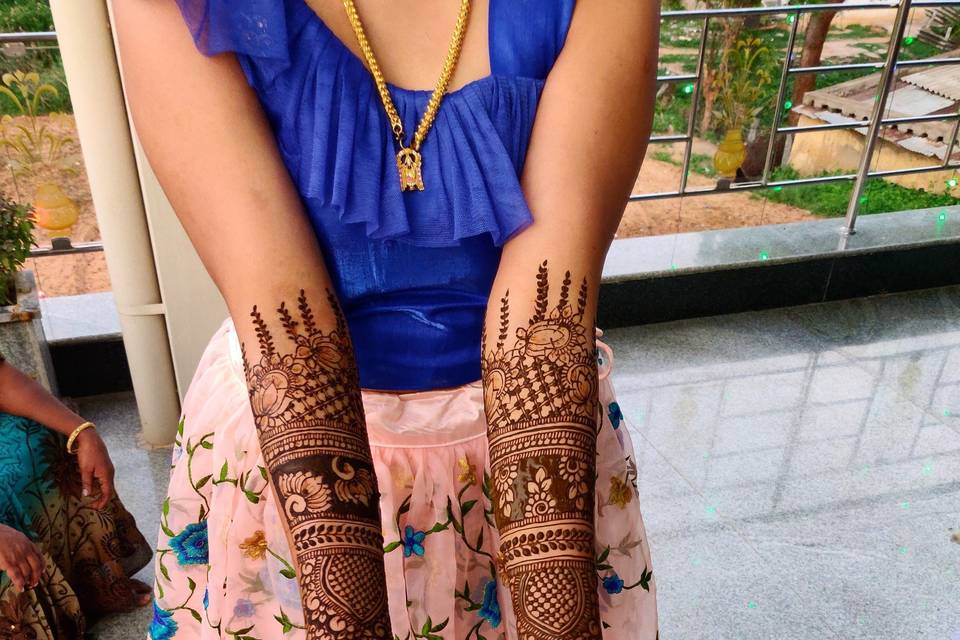 Bridal mehndi