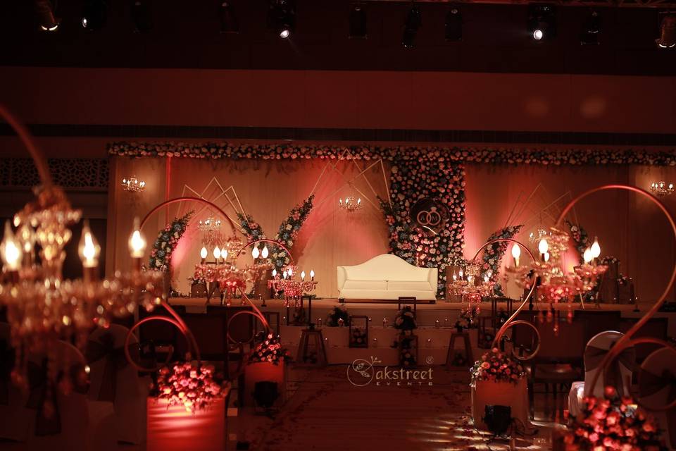 Dtage Decor