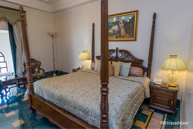 Elegant Room