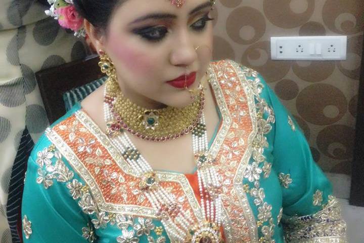 Makeup Artist - Musarrat