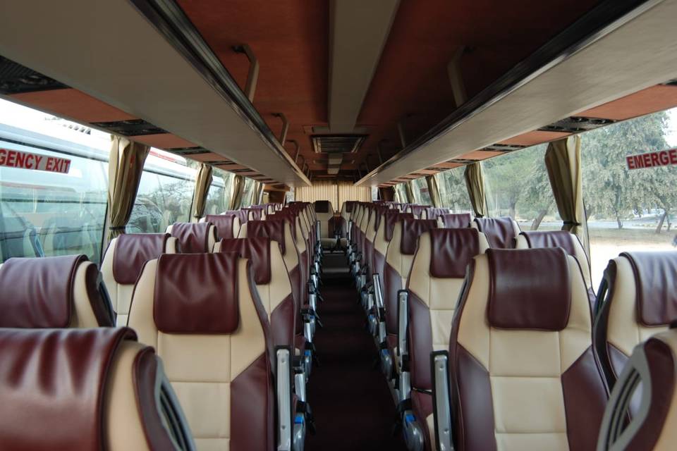 44 Seater 2X2