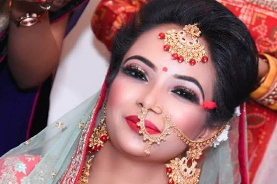 Bridal makeup