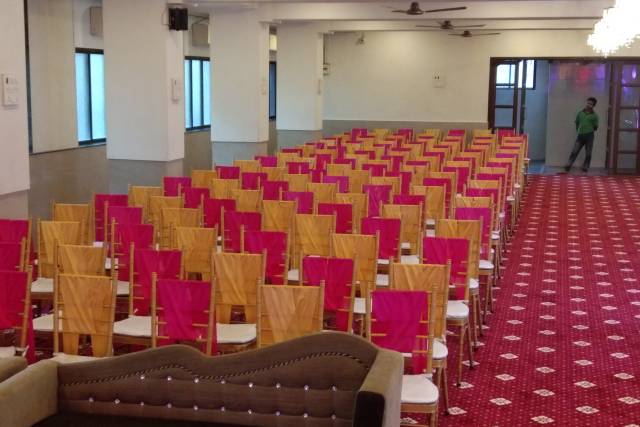 Banquet hall