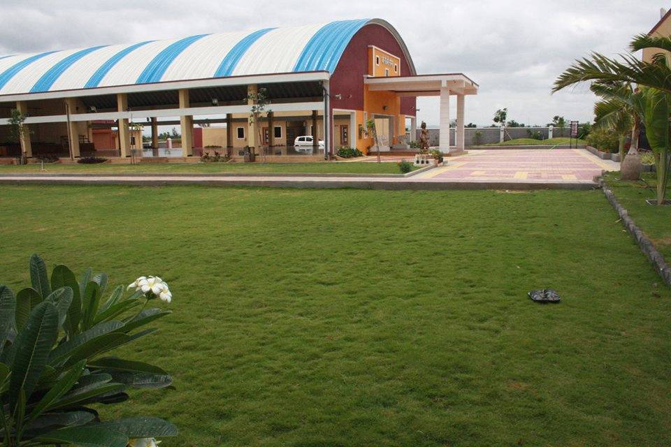 Shree Laxmi Lawns