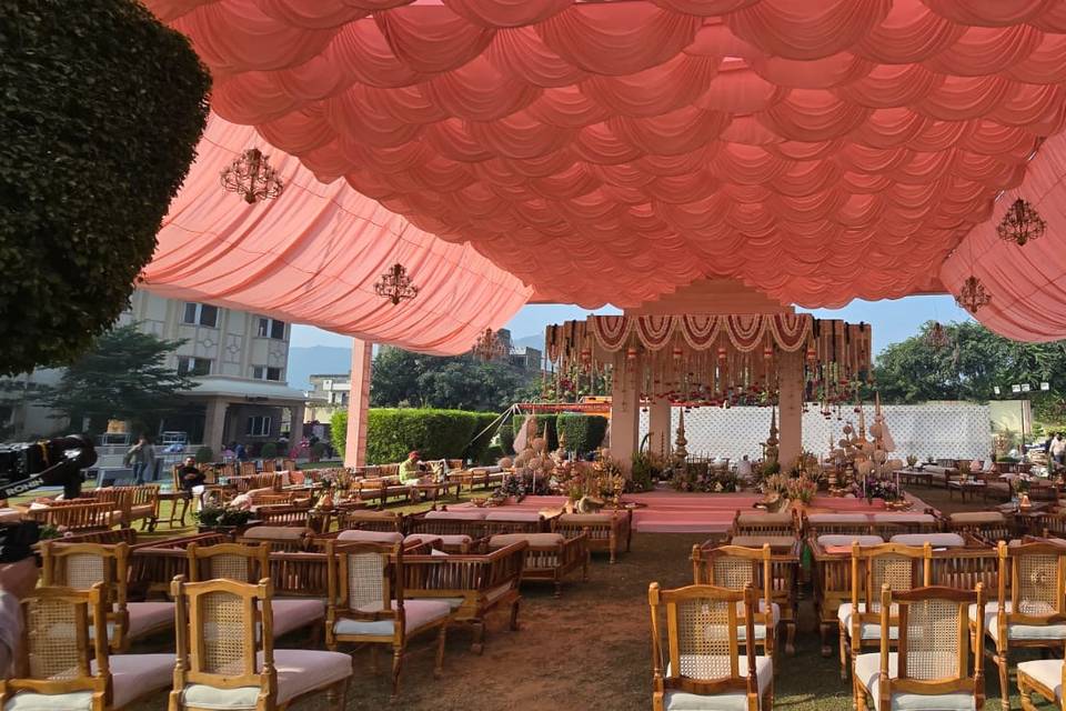 KK Royal Hotel & Convention Ce