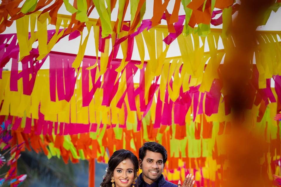 Mehendi couple