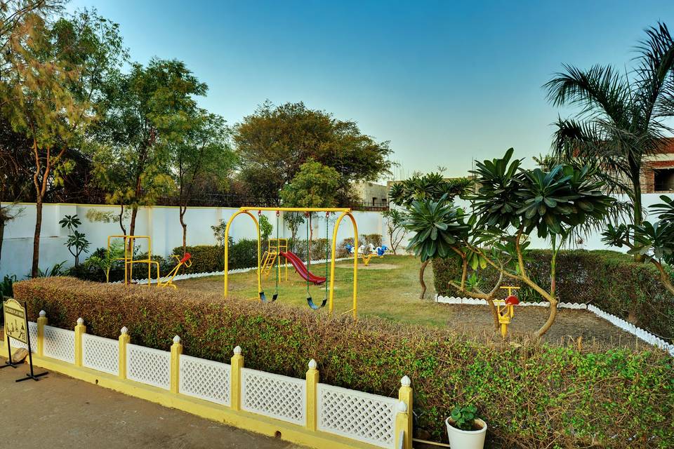 Padmini Bagh Resort