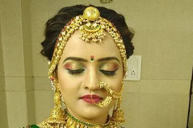 Mittal Makeup Artist