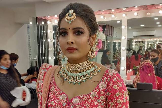 Vaishali Makeup