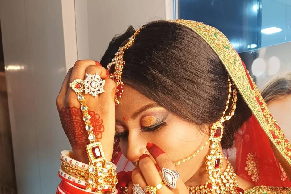 Bridal makeup