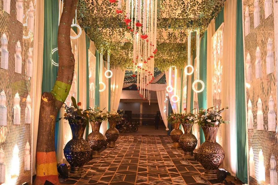 Entrance decor