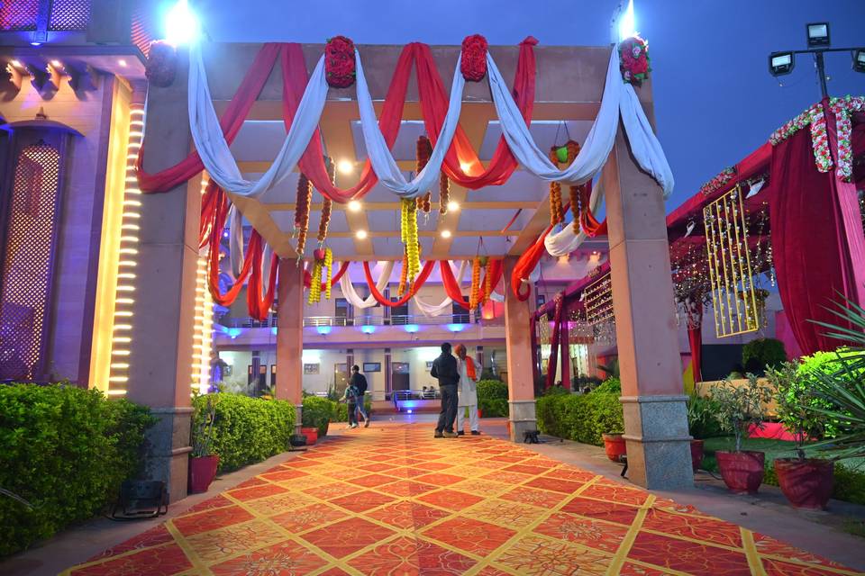 Entrance decor