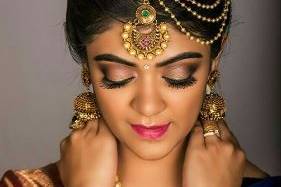 Bhavani acharya makeup