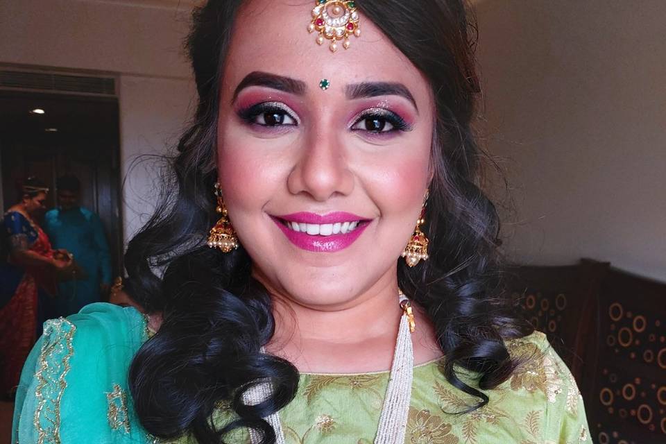 Bride ready foGanesh function