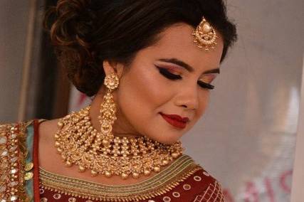 Bridal makeup