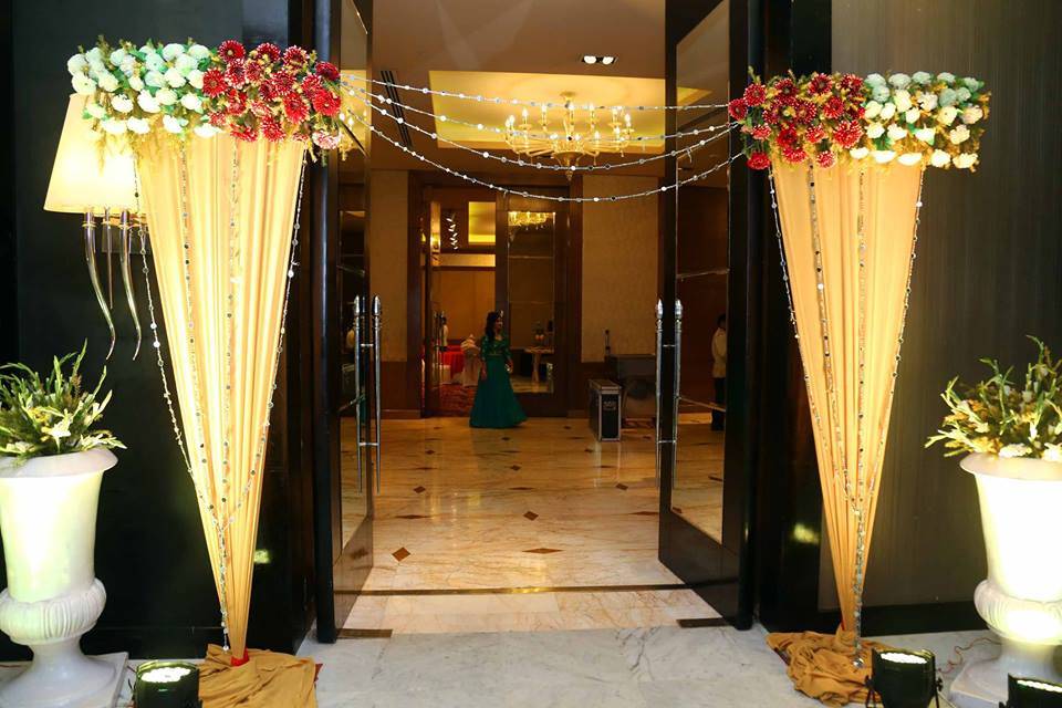 Entrance Decor