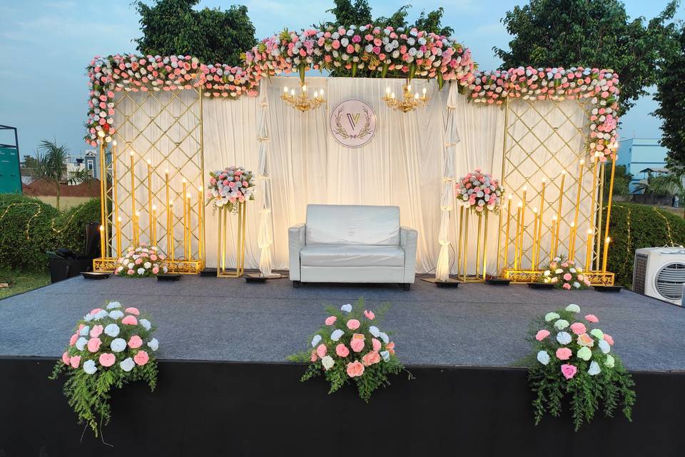 Reception stage decor