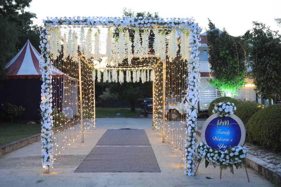 Pathway decor