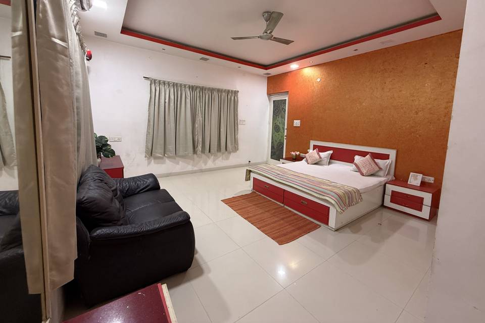 Ground floor room- Anand Farms