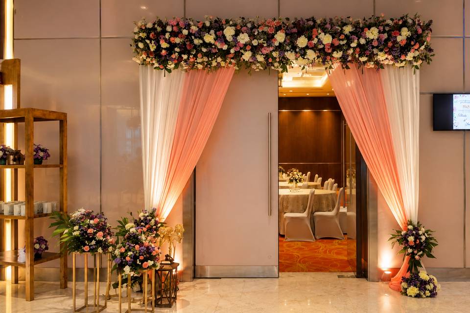 Entrance Decor