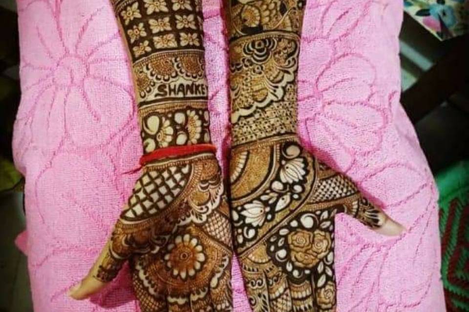 Satyadev Mehandi Artist