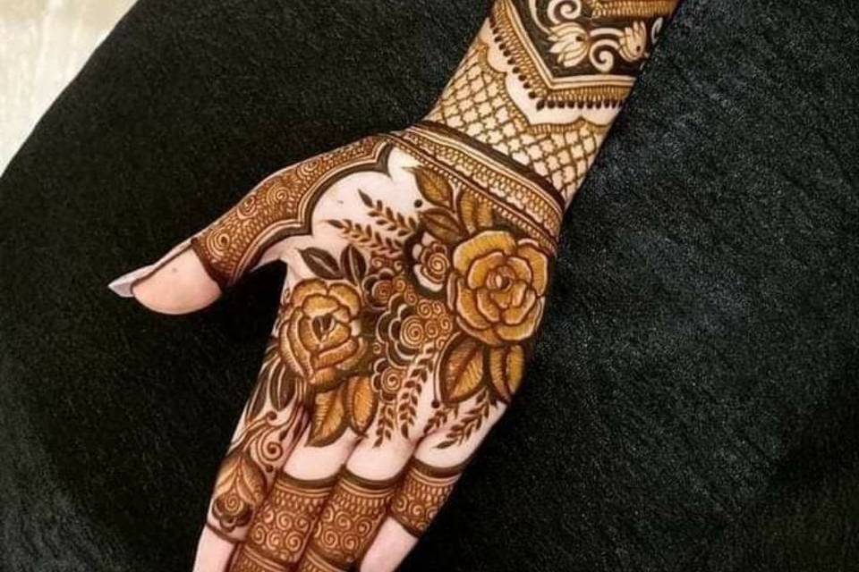 Satyadev Mehandi Artist