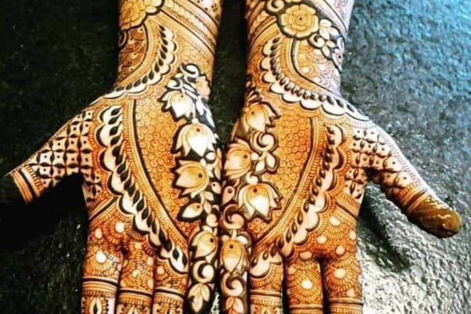 Satyadev Mehandi Artist