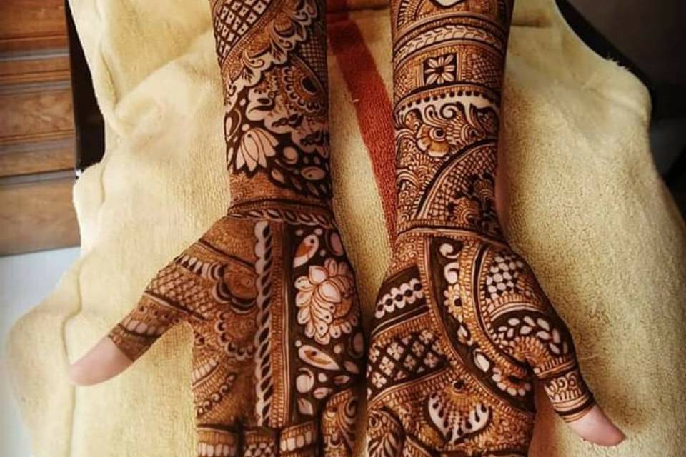 Satyadev Mehandi Artist