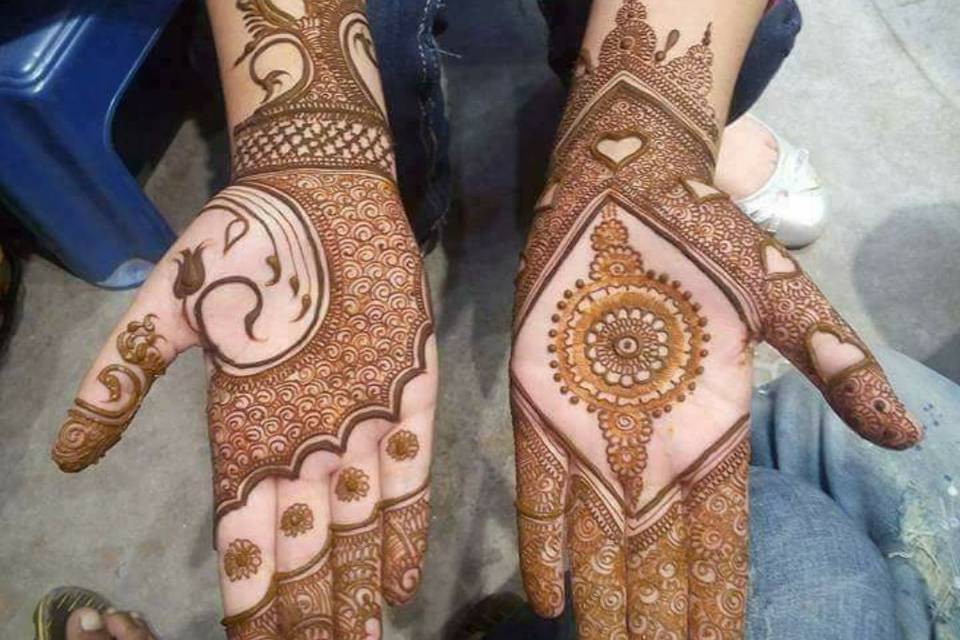 Satyadev Mehandi Artist