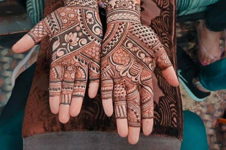 Satyadev Mehandi Artist