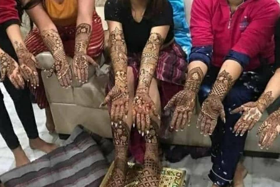 Satyadev Mehandi Artist