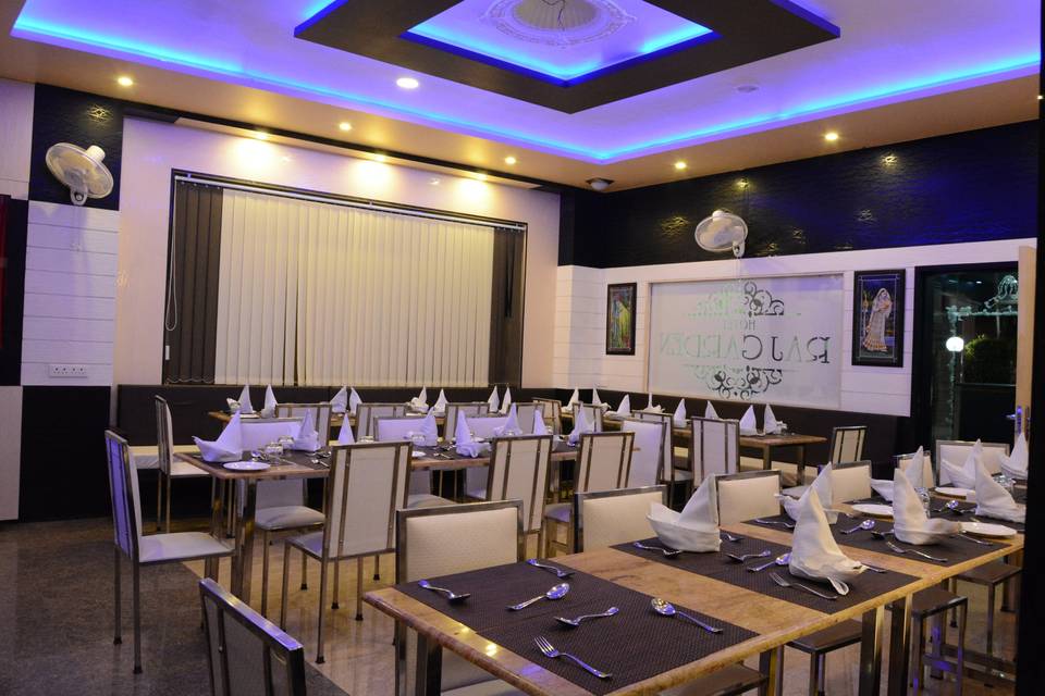 Manuhaar AC Restaurant