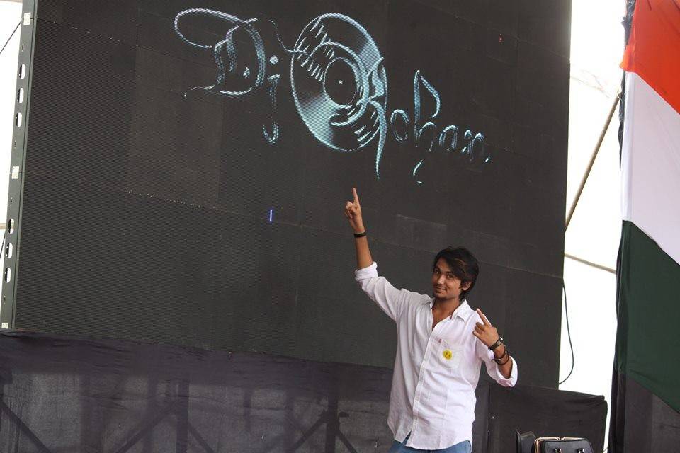 DJ Rohan, Dewas