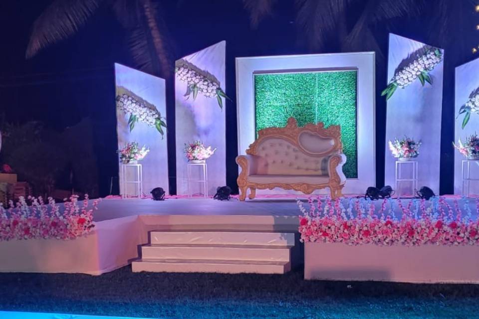 Sangeet couple seating