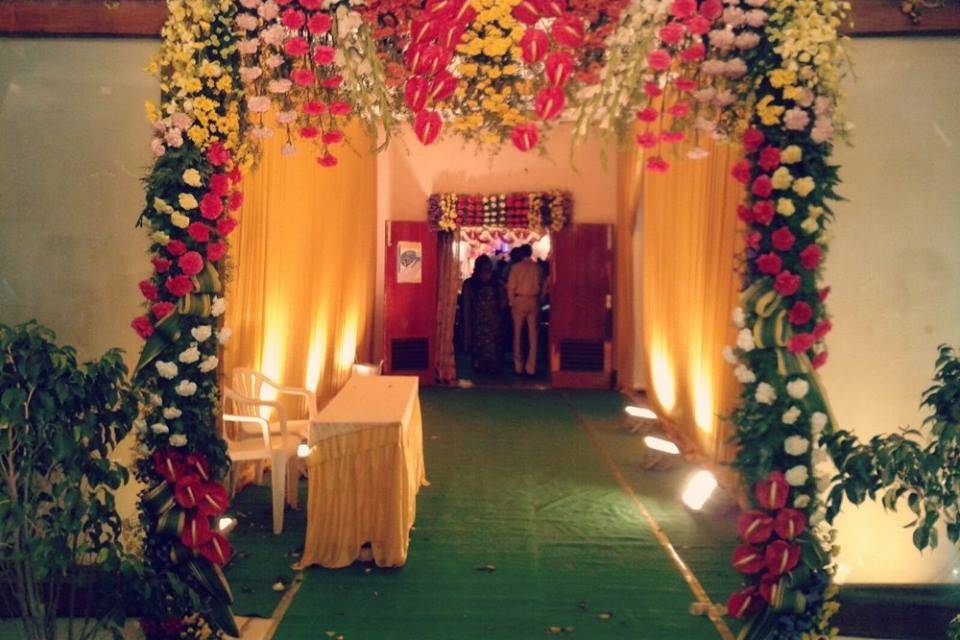 Entrance Decor