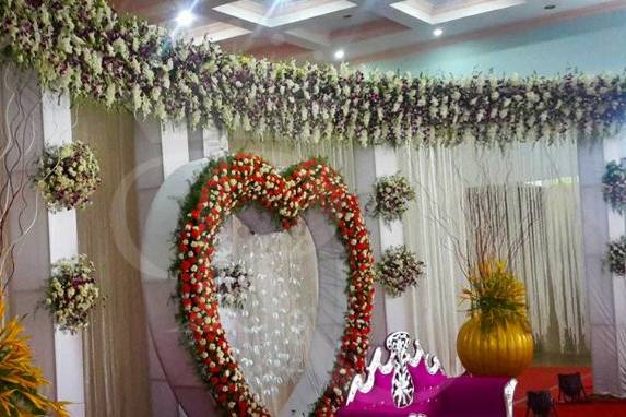 Wedding decor and lighting