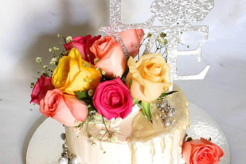 Fresh Flowers Love Cake