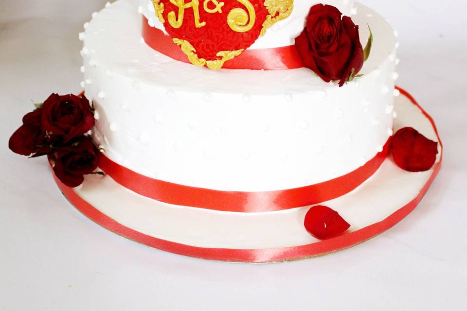 Red Rose Fresh Cream Cake