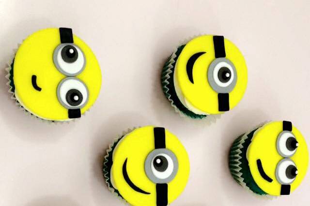 Minion Cupcakes