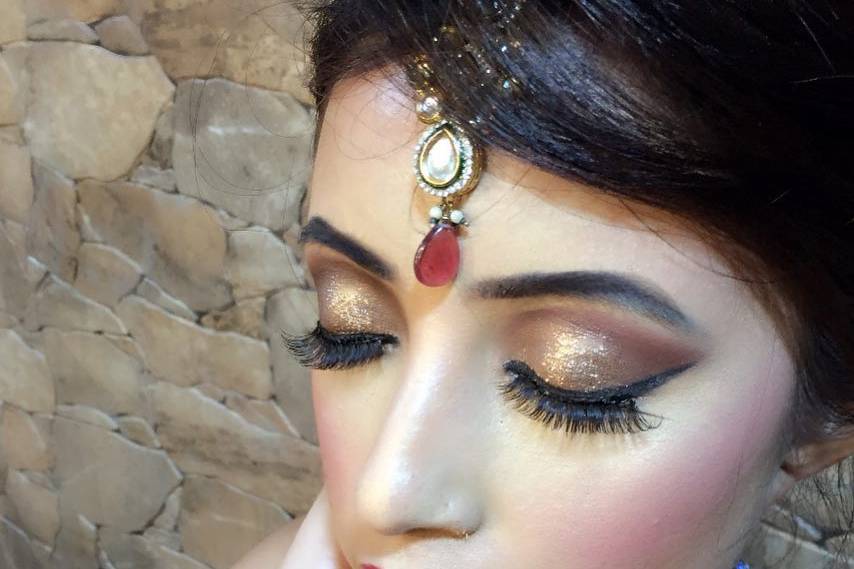 Makeup by Sehar Prithyani