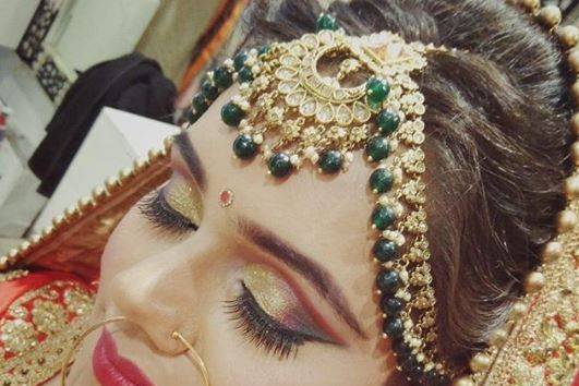 Bridal makeup