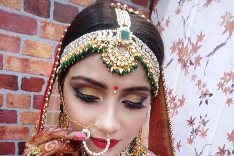 Bridal makeup