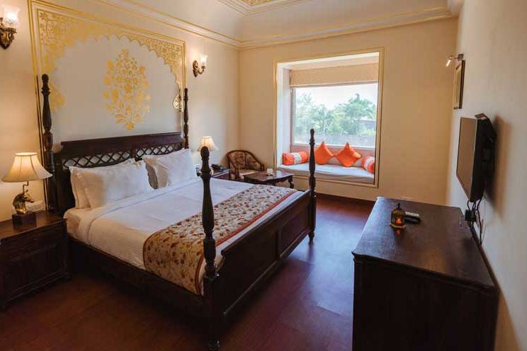 Guest room