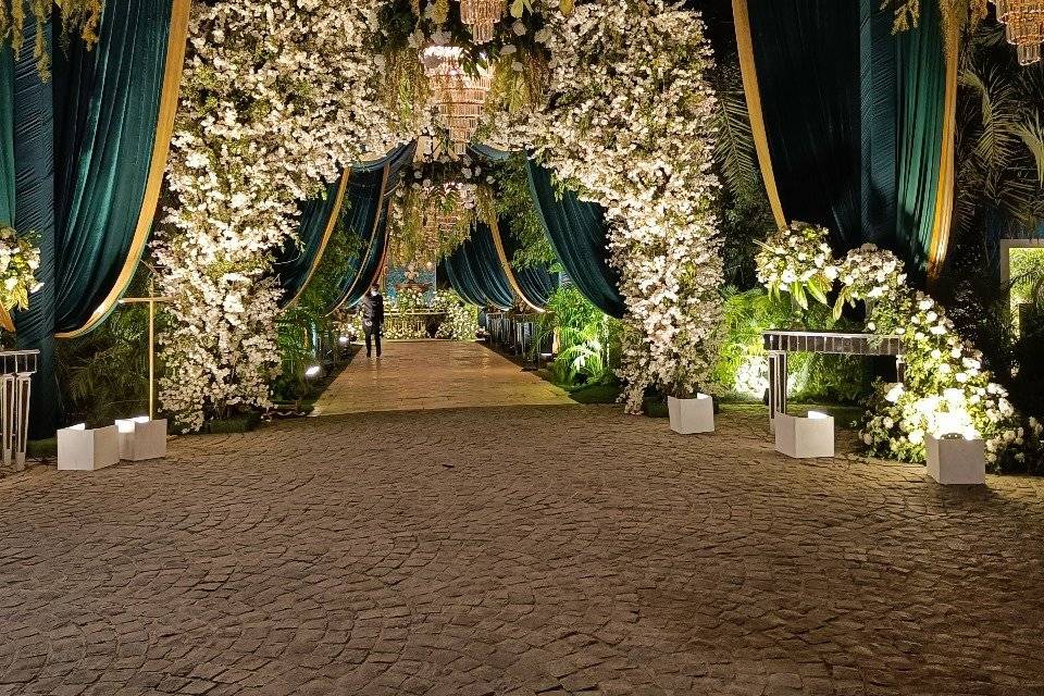 Entrance Decor