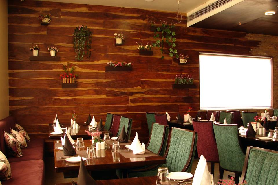 Hotel Grand Maple portfolio